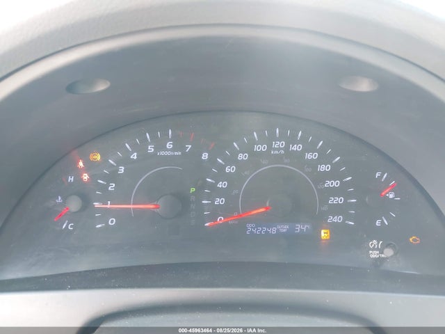 45963464 :رقم المزاد ، 4T1BF3EK1BU587965 vin ، 2011 Toyota Camry Le مزاد بيع
