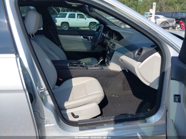 Продажа на аукционе авто 2014 Mercedes-benz C 250 Sport, vin: WDDGF4HBXER309736, номер лота: 45963466