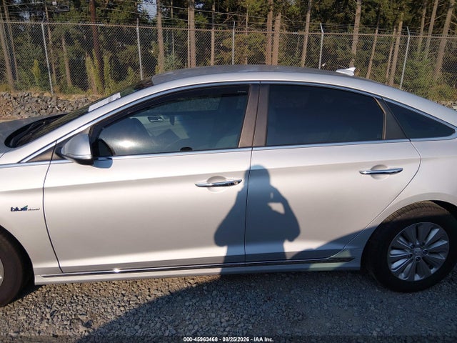KMHE24L34HA075430 Hyundai Sonata Hybrid Se