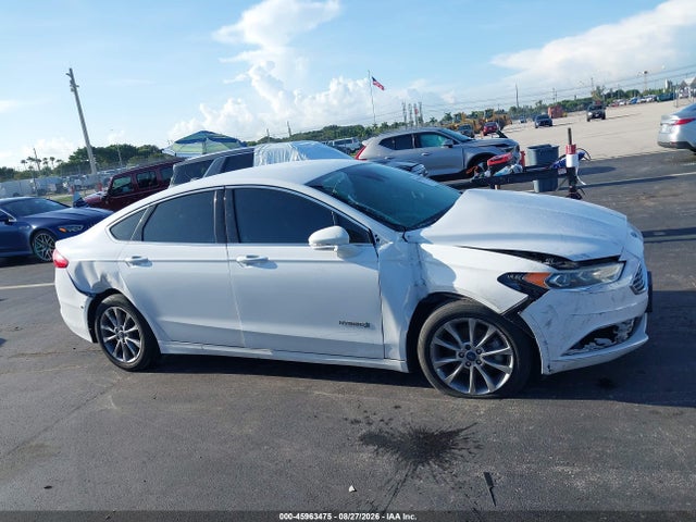 45963475 :رقم المزاد ، 3FA6P0LUXHR410049 vin ، 2017 Ford Fusion Hybrid Se مزاد بيع