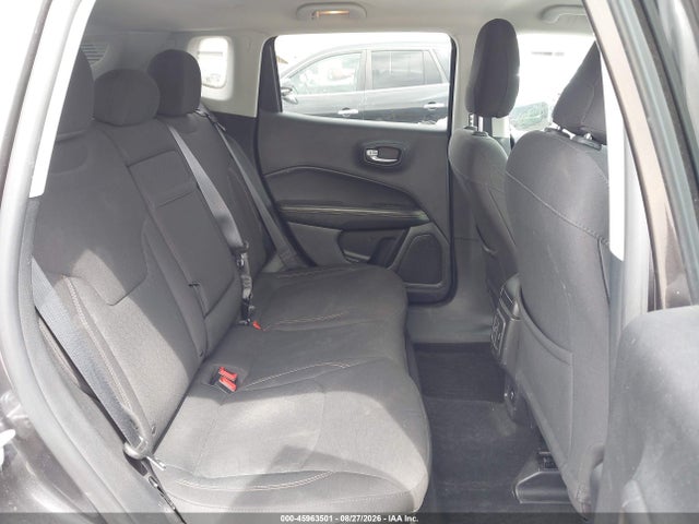 45963501 :رقم المزاد ، 3C4NJCAB6JT368188 vin ، 2018 Jeep Compass Sport Fwd مزاد بيع