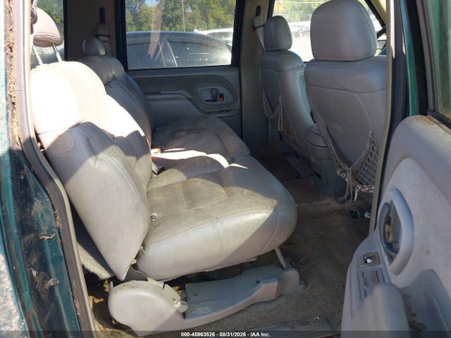 1997 Chevrolet Suburban 1500 მანქანა იყიდება აუქციონზე, vin: 1GNEC16R0VJ430838, აუქციონის ნომერი: 45963526