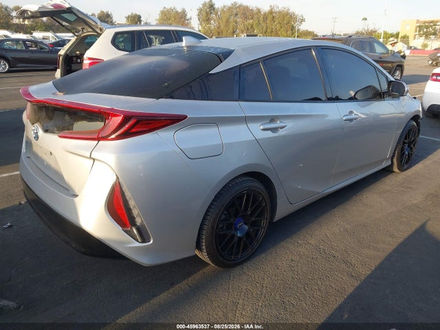 Toyota Prius Prime Premium 2019 JTDKARFP9K3110075 Image 4