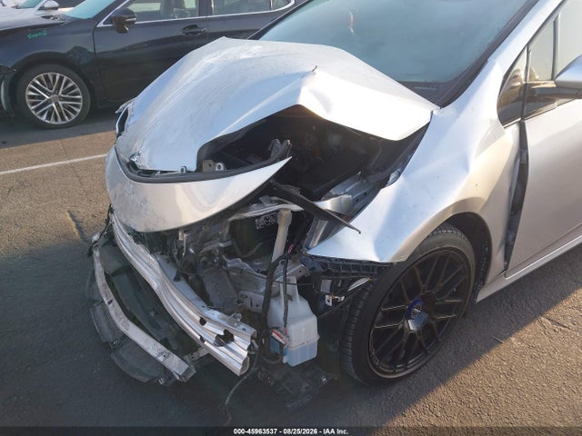 Toyota Prius Prime Premium 2019 JTDKARFP9K3110075 Image 14