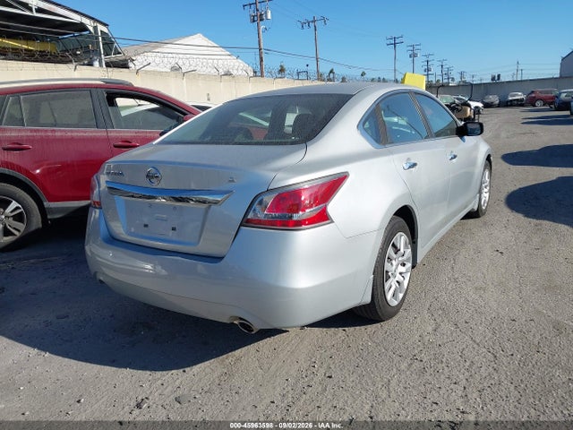 Nissan Altima 2.5 S 2015 1N4AL3AP6FC417810 Image 4