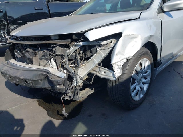 Nissan Altima 2.5 S 2015 1N4AL3AP6FC417810 Image 6