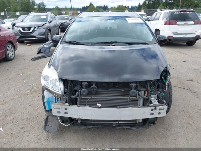 Toyota Prius Three 2015 JTDKN3DU1F0467056 Image 13
