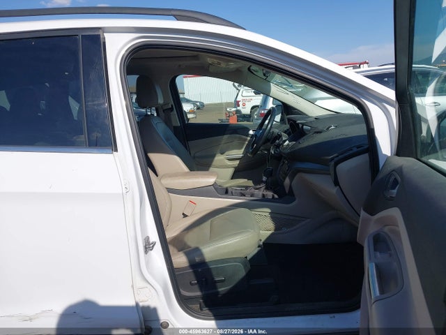 Ford ESCAPE SE 2017 1FMCU9G94HUD96203 Image 5