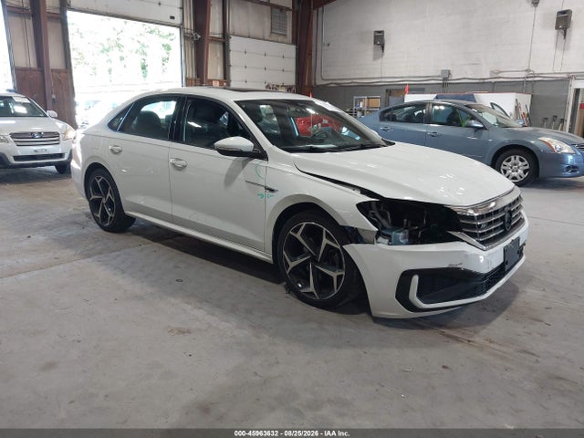 Aukcja sprzedaży 2021 Volkswagen Passat 2.0t R-line, vin: 1VWMA7A3XMC007040, numer aukcji: 45963632