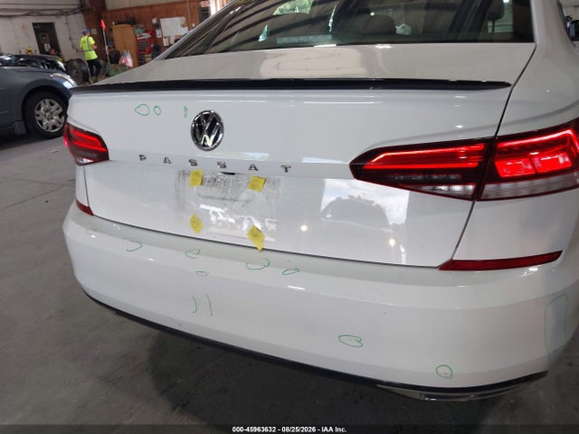 Aukcja sprzedaży 2021 Volkswagen Passat 2.0t R-line, vin: 1VWMA7A3XMC007040, numer aukcji: 45963632