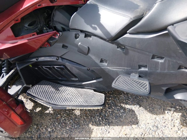 Can-Am Spyder Roadster Rt/rt Limited 2022 2BXNBDD27NV002495 Image 9
