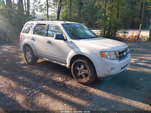 45963670 :رقم المزاد ، 1FMCU9D77BKC11583 vin ، 2011 Ford Escape Xlt مزاد بيع