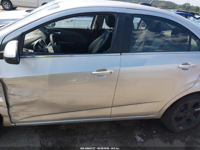 45963727 :رقم المزاد ، 1G1JF5SB3H4107703 vin ، 2017 Chevrolet Sonic Premier Auto مزاد بيع