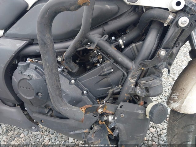 JH2RC690XEK000613 Honda CTX700