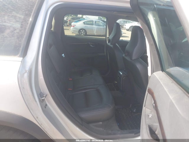 YV4612NM5G1257574 Volvo Xc70 T5 Platinum