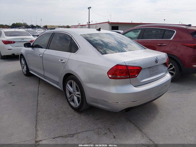 Aukcja sprzedaży 2015 Volkswagen Passat 1.8t Sel Premium, vin: 1VWCS7A30FC122631, numer aukcji: 45963763