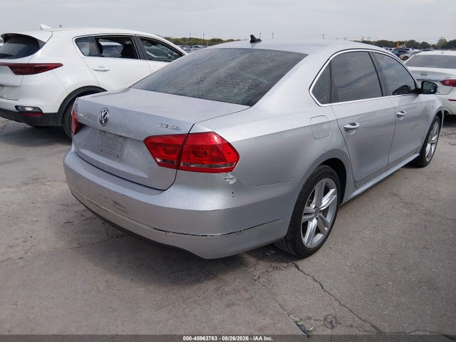 Aukcja sprzedaży 2015 Volkswagen Passat 1.8t Sel Premium, vin: 1VWCS7A30FC122631, numer aukcji: 45963763