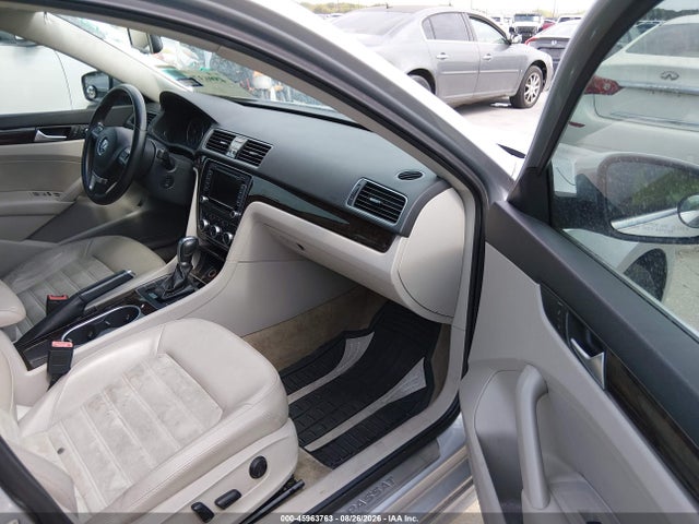 Aukcja sprzedaży 2015 Volkswagen Passat 1.8t Sel Premium, vin: 1VWCS7A30FC122631, numer aukcji: 45963763