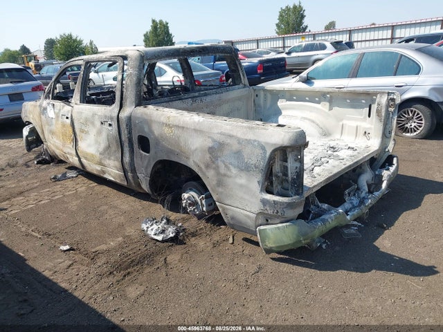3C6SRFFP2T4170844 RAM 1500 Big Horn 4x4 5&#039;7 Box