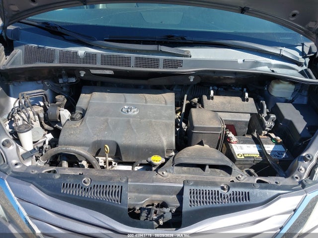 Продажа на аукционе авто 2016 Toyota Sienna Xle 8 Passenger, vin: 5TDYK3DC5GS704060, номер лота: 45963775