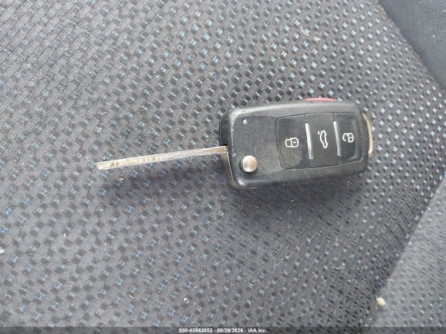 45963852 :رقم المزاد ، 2T1BU4EE5AC514653 vin ، 2010 Toyota Corolla S مزاد بيع
