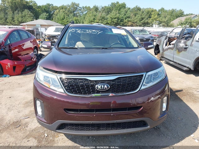 45963854 :رقم المزاد ، 5XYKT3A65FG640938 vin ، 2015 Kia Sorento Lx مزاد بيع