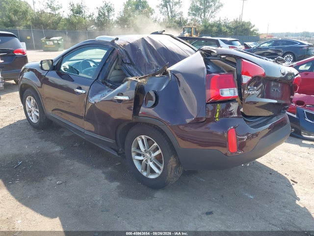 45963854 :رقم المزاد ، 5XYKT3A65FG640938 vin ، 2015 Kia Sorento Lx مزاد بيع