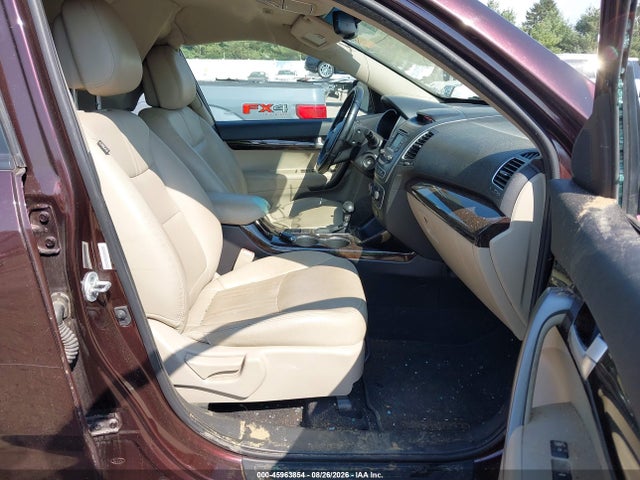 45963854 :رقم المزاد ، 5XYKT3A65FG640938 vin ، 2015 Kia Sorento Lx مزاد بيع