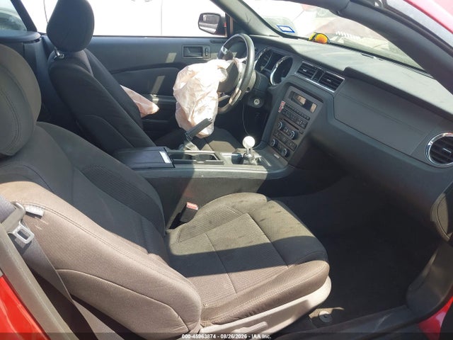 45963874 :رقم المزاد ، 1ZVBP8FF7D5200927 vin ، 2013 Ford Mustang Gt مزاد بيع