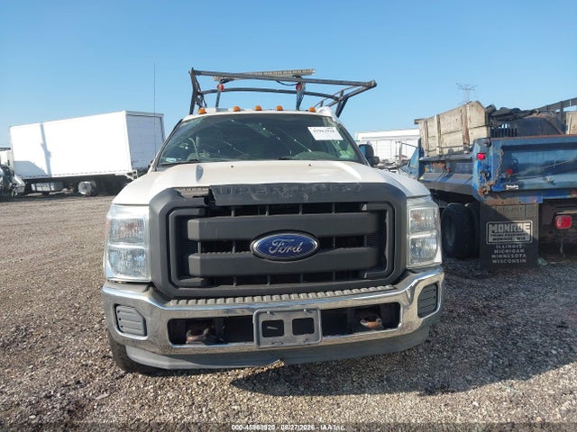 2014 Ford F-350 Chassis Xl მანქანა იყიდება აუქციონზე, vin: 1FDRF3E68EEA93652, აუქციონის ნომერი: 45963920