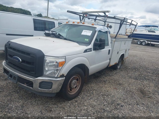 2014 Ford F-350 Chassis Xl მანქანა იყიდება აუქციონზე, vin: 1FDRF3E68EEA93652, აუქციონის ნომერი: 45963920