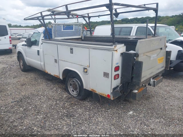 2014 Ford F-350 Chassis Xl მანქანა იყიდება აუქციონზე, vin: 1FDRF3E68EEA93652, აუქციონის ნომერი: 45963920