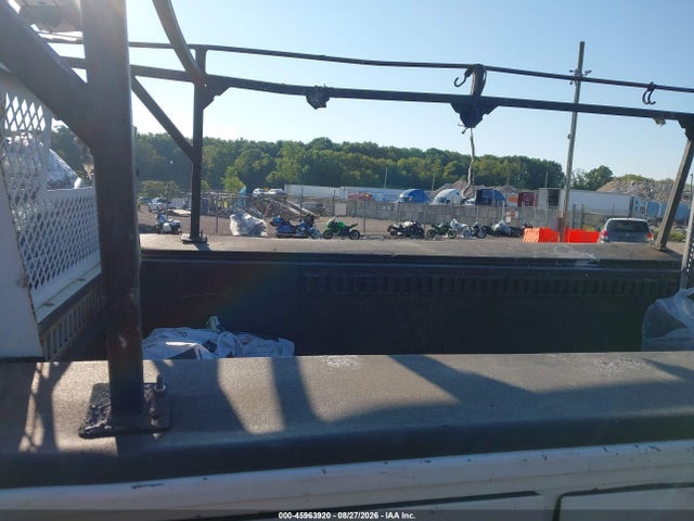 2014 Ford F-350 Chassis Xl მანქანა იყიდება აუქციონზე, vin: 1FDRF3E68EEA93652, აუქციონის ნომერი: 45963920