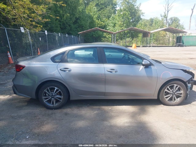 Aukcja sprzedaży 2023 Kia Forte Lxs, vin: 3KPF24AD1PE590997, numer aukcji: 45963945