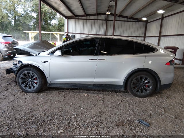 45963965 :رقم المزاد ، 5YJXCBE44JF103857 vin ، 2018 Tesla Model X 100d/75d/p100d مزاد بيع