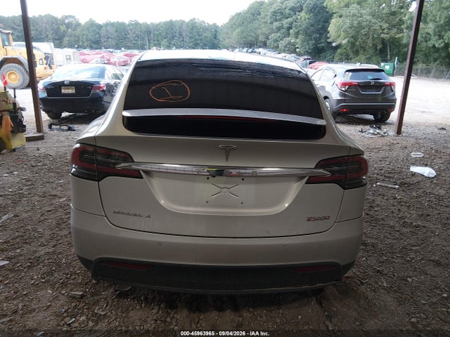 45963965 :رقم المزاد ، 5YJXCBE44JF103857 vin ، 2018 Tesla Model X 100d/75d/p100d مزاد بيع