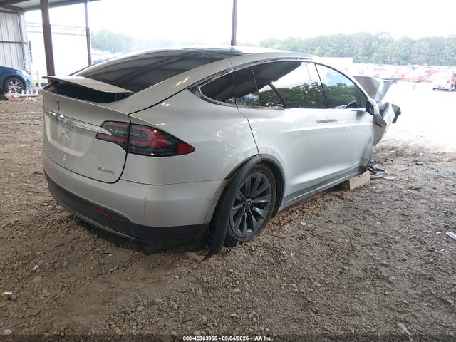 45963965 :رقم المزاد ، 5YJXCBE44JF103857 vin ، 2018 Tesla Model X 100d/75d/p100d مزاد بيع