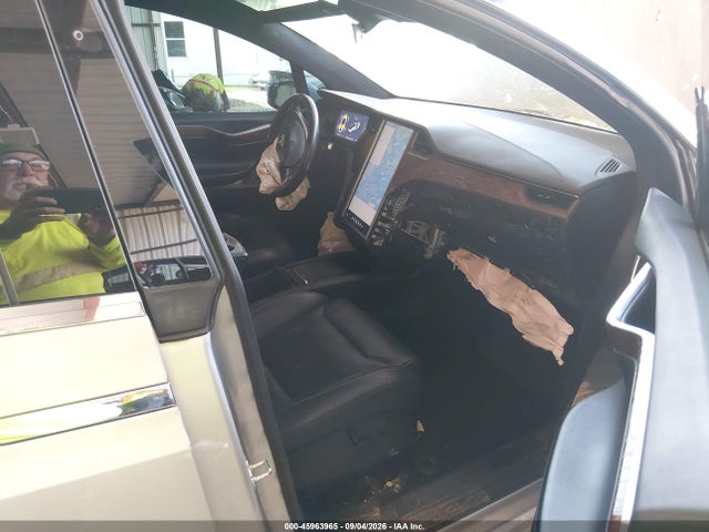 45963965 :رقم المزاد ، 5YJXCBE44JF103857 vin ، 2018 Tesla Model X 100d/75d/p100d مزاد بيع