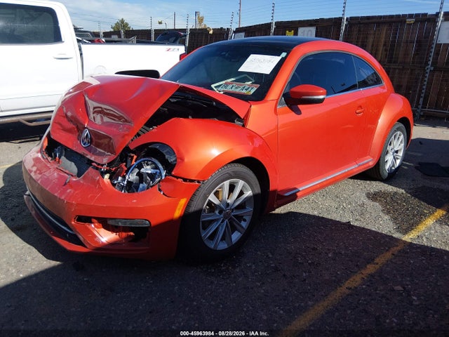 45963984 :رقم المزاد ، 3VWJD7AT4KM710090 vin ، 2019 Volkswagen Beetle 2.0t Se مزاد بيع