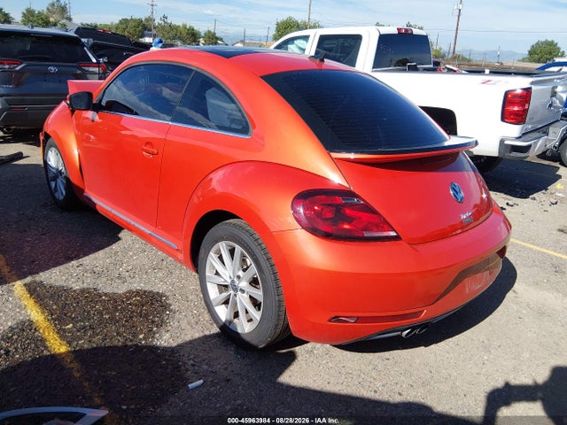 45963984 :رقم المزاد ، 3VWJD7AT4KM710090 vin ، 2019 Volkswagen Beetle 2.0t Se مزاد بيع