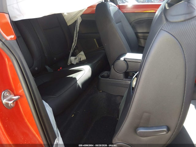 45963984 :رقم المزاد ، 3VWJD7AT4KM710090 vin ، 2019 Volkswagen Beetle 2.0t Se مزاد بيع