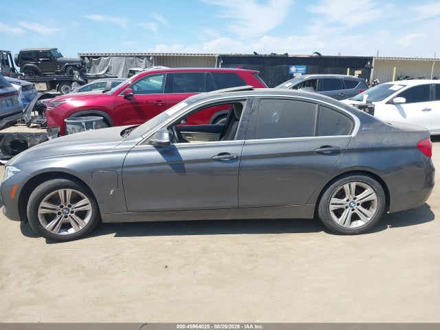 BMW 330e Iperformance 2017 WBA8E1C37HA156586 Image 14