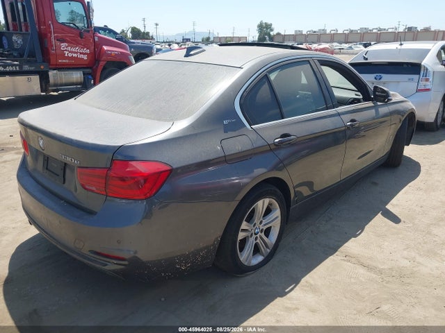 BMW 330e Iperformance 2017 WBA8E1C37HA156586 Image 4