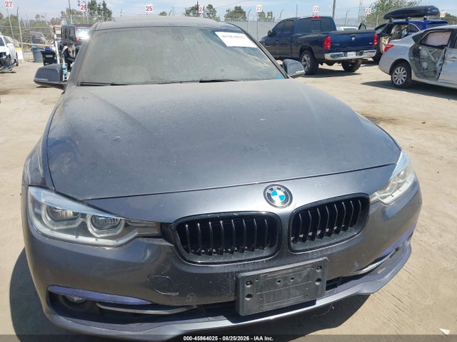 BMW 330e Iperformance 2017 WBA8E1C37HA156586 Image 6