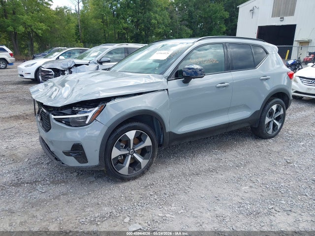 45964026 :رقم المزاد ، YV4L12UC3T2795755 vin ، 2026 Volvo Xc40 Plus, B5 Awd Gas (mild Hybrid), Dark مزاد بيع