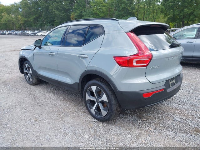 45964026 :رقم المزاد ، YV4L12UC3T2795755 vin ، 2026 Volvo Xc40 Plus, B5 Awd Gas (mild Hybrid), Dark مزاد بيع