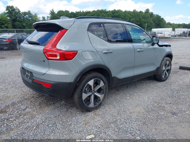 45964026 :رقم المزاد ، YV4L12UC3T2795755 vin ، 2026 Volvo Xc40 Plus, B5 Awd Gas (mild Hybrid), Dark مزاد بيع
