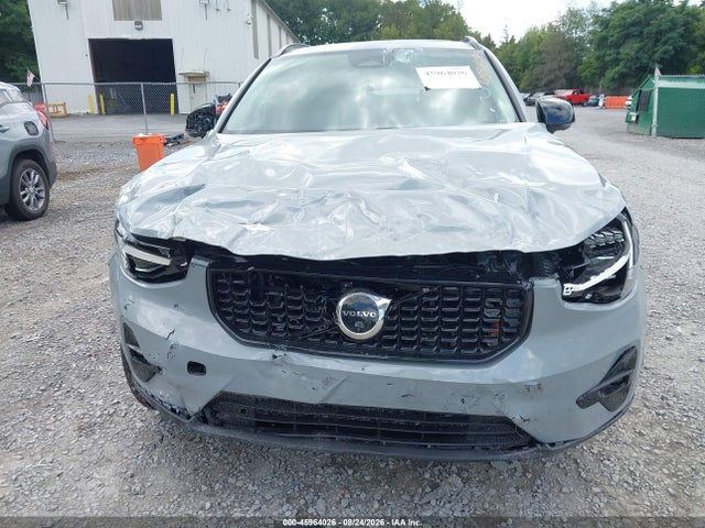 45964026 :رقم المزاد ، YV4L12UC3T2795755 vin ، 2026 Volvo Xc40 Plus, B5 Awd Gas (mild Hybrid), Dark مزاد بيع