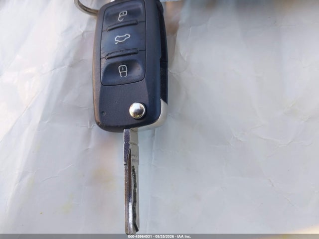 45964031 :رقم المزاد ، 3VWD17AJ5EM275573 vin ، 2014 Volkswagen Jetta 1.8t Se مزاد بيع