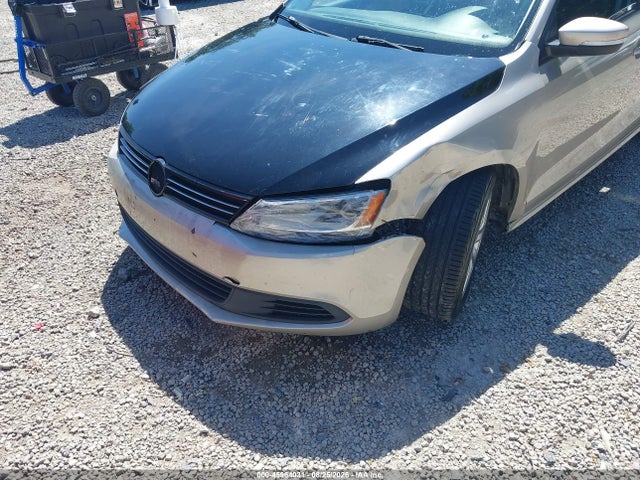 45964031 :رقم المزاد ، 3VWD17AJ5EM275573 vin ، 2014 Volkswagen Jetta 1.8t Se مزاد بيع
